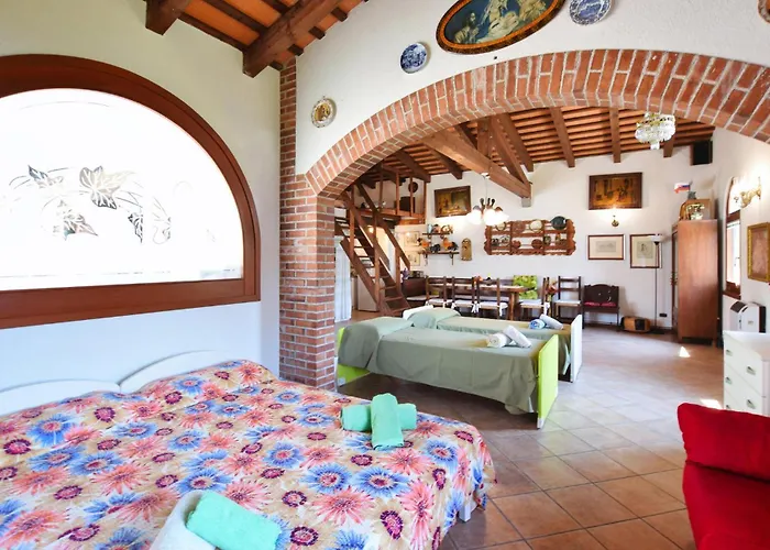 Lovely In With House A Panoramic View *